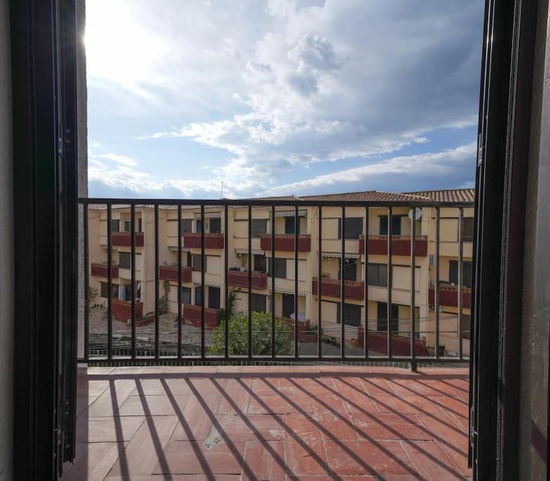 Bonito Apartamento Equipado, Cerca De La Playa Эмпуриабрава Экстерьер фото
